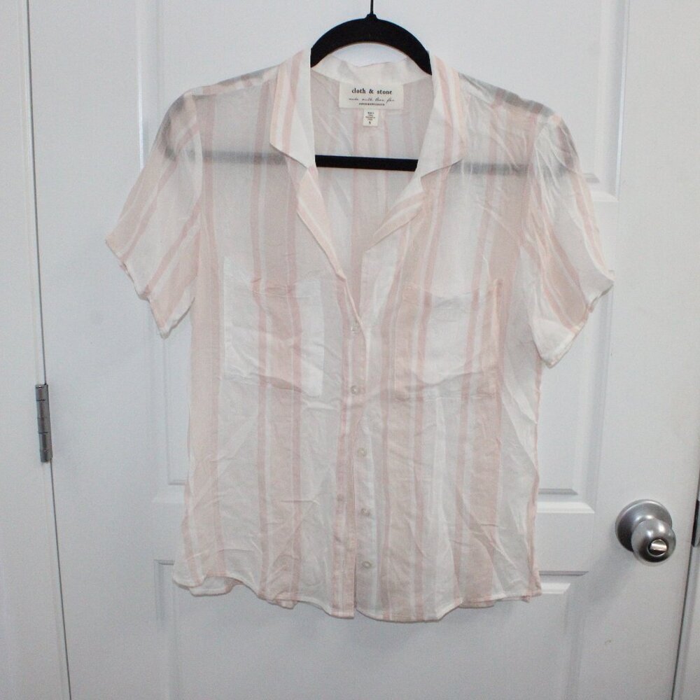 Anthropologie Cloth & Stone Short Sleeve Button Down Shirt Light Pink & White SM